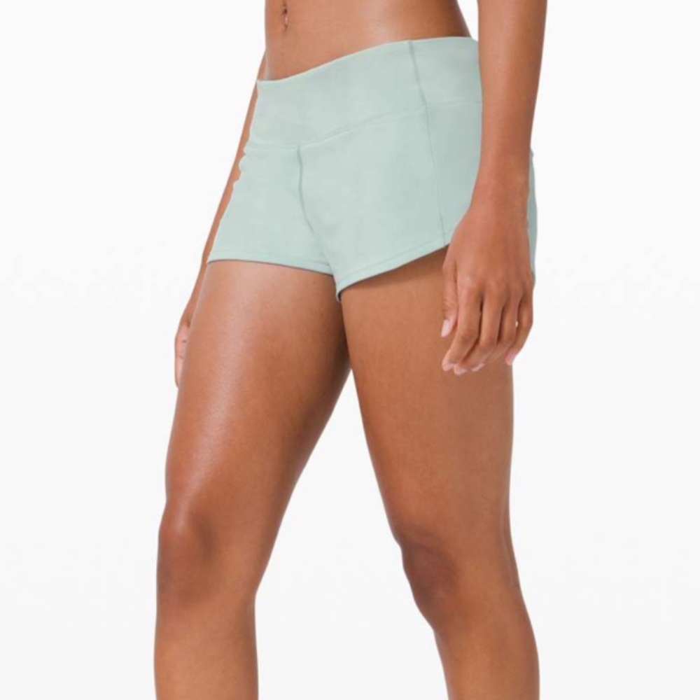 Lululemon Speed Up Short 2.5” in Hazy Jade